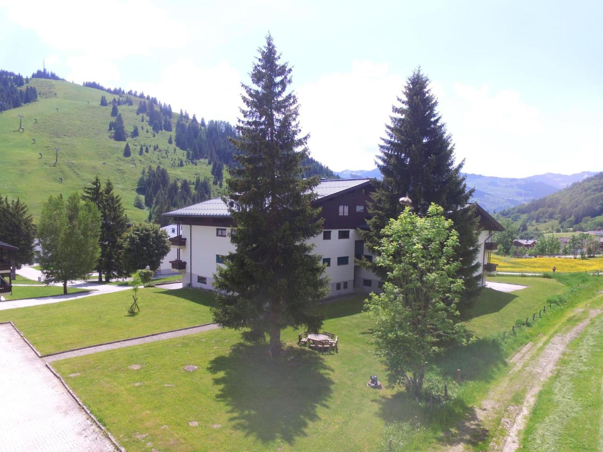 Family Apartment Hinterthal Buitenkant foto