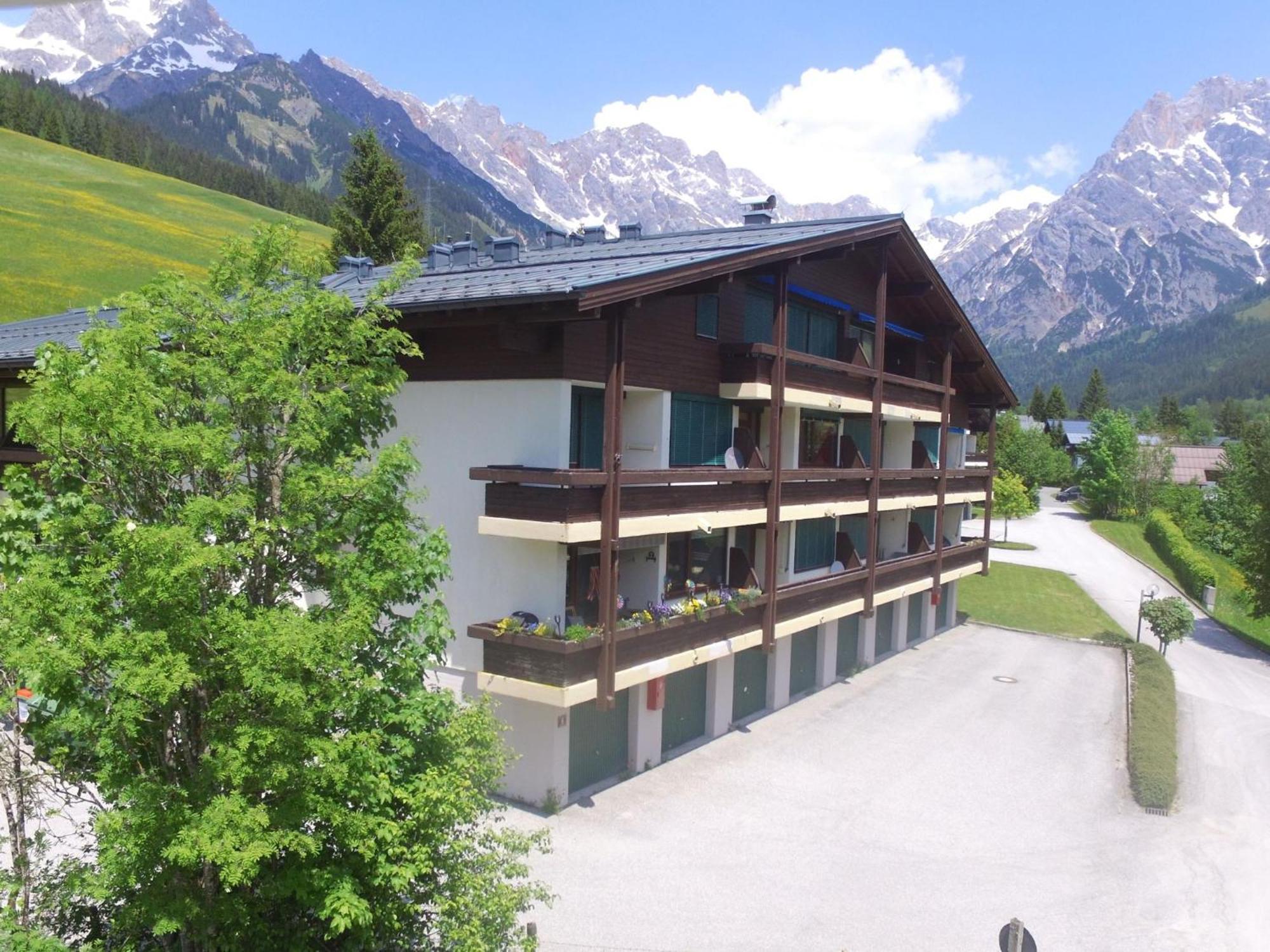 Family Apartment Hinterthal Buitenkant foto